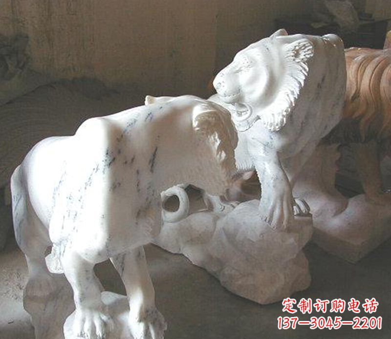 泰安领雕塑是一家专业的雕塑定制厂家,我们的老…