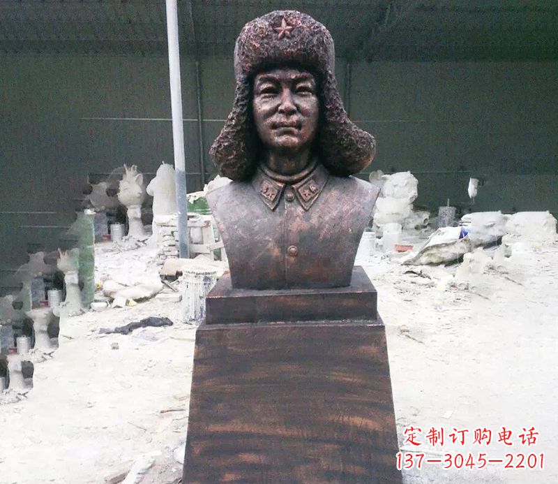 泰安风采灿烂,无与伦比的雷锋雕塑