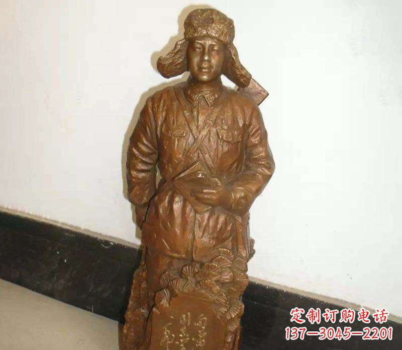 泰安雷锋校园名人铜雕 (2)