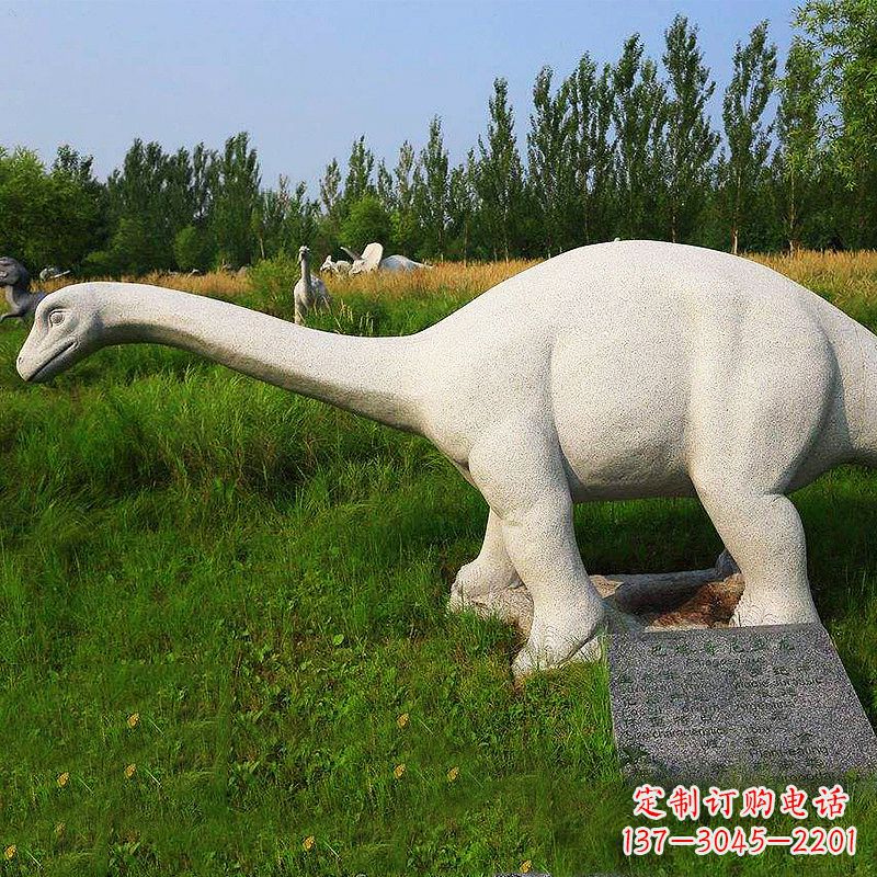 泰安雕塑精美,细节精准,呈现出自然风情,瑞士红宝石动物雕塑