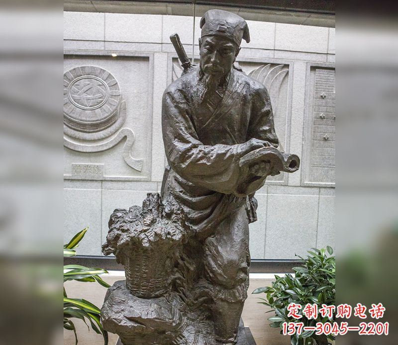 泰安中领雕塑自主研发了高雅李时珍铜雕,它以历…