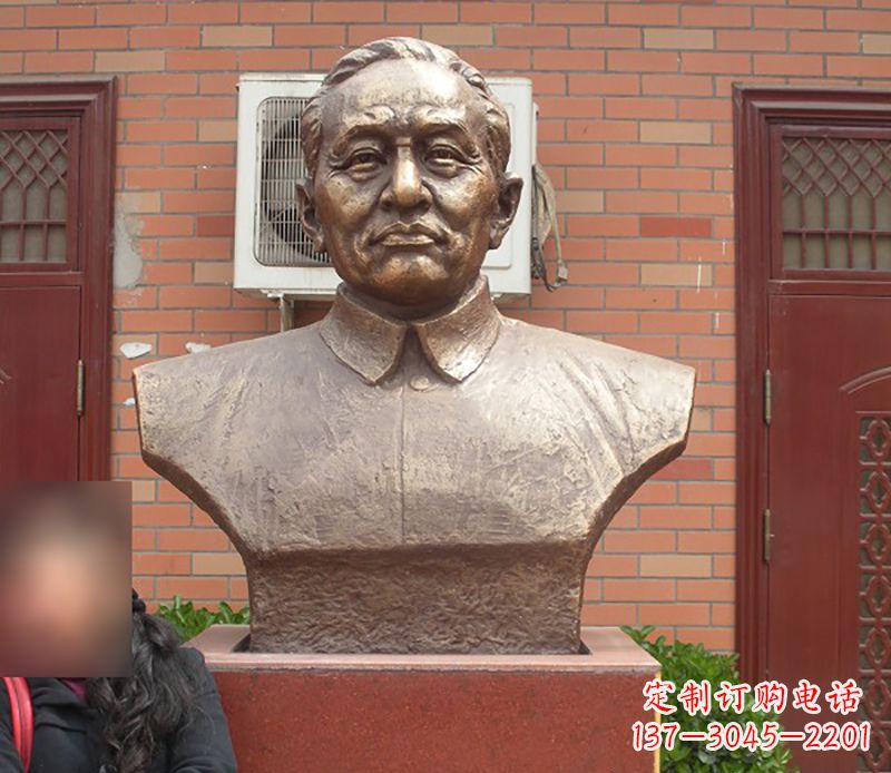 泰安铜雕李四,与众不同的光头匠艺