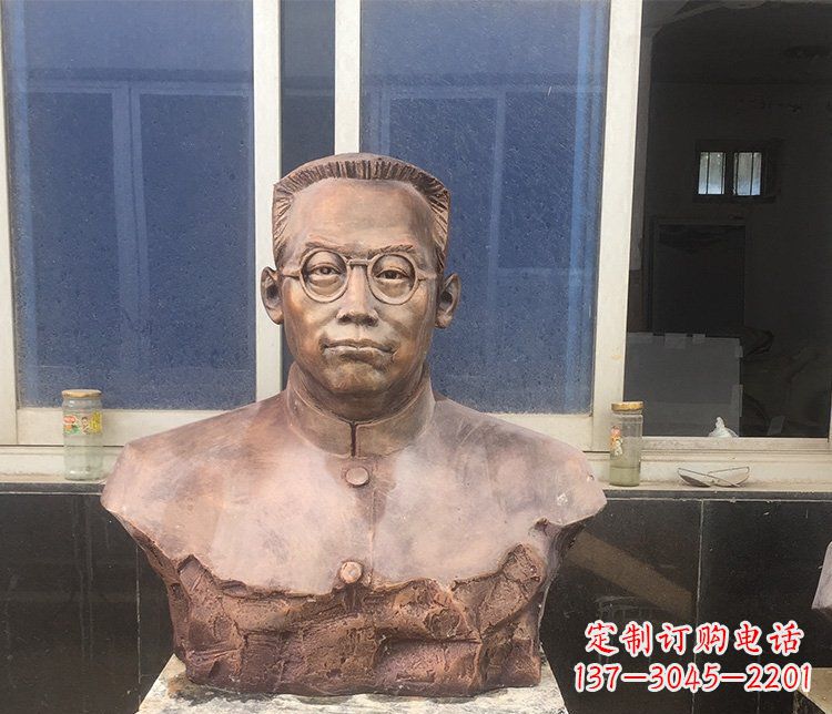 泰安精致的刘伯承头像铜雕