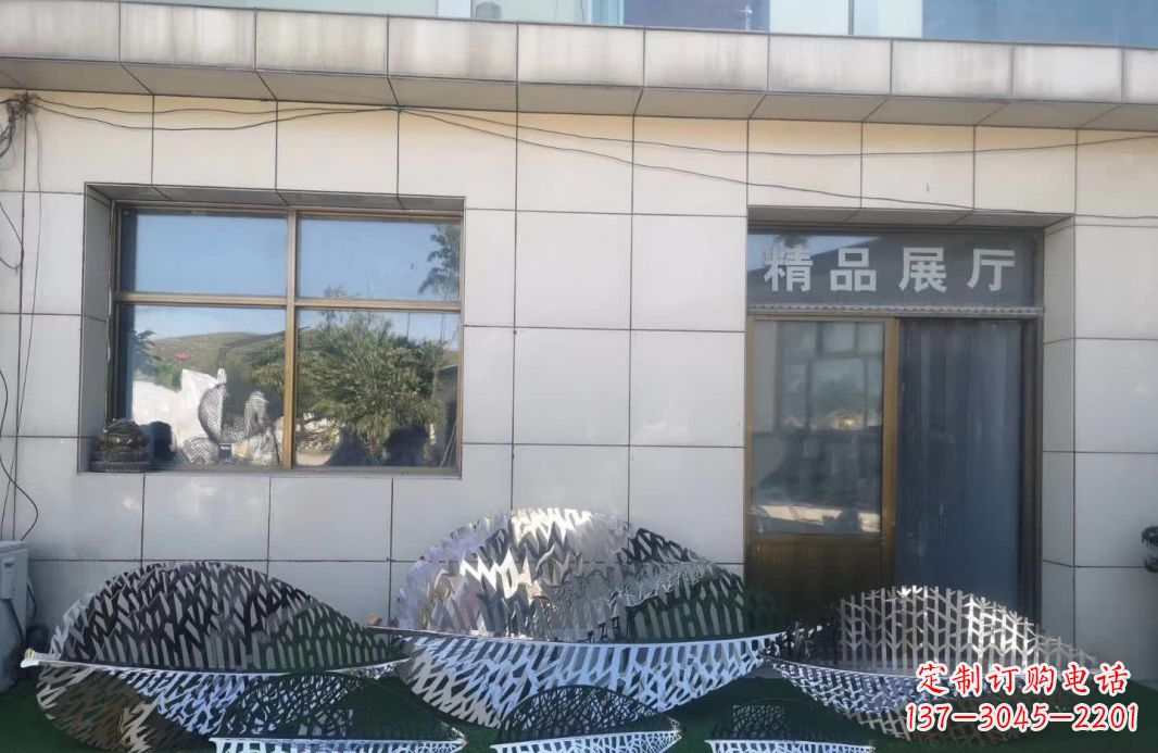 泰安镂空不锈钢树叶雕塑