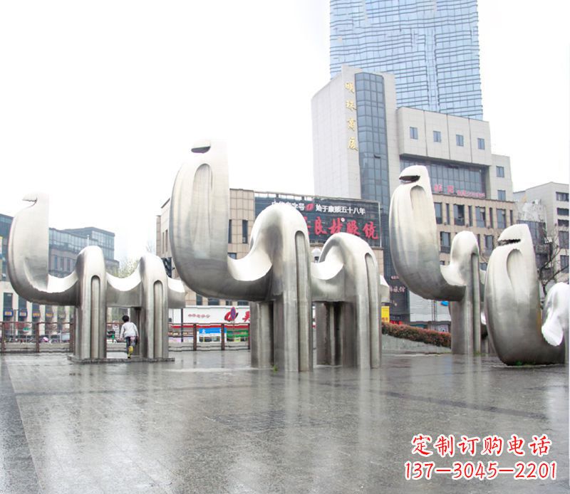 泰安不锈钢骆驼雕塑,更添雅致风情