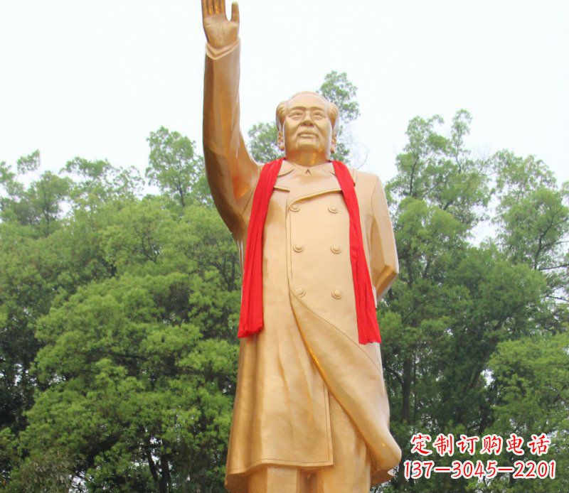 泰安伟人毛主席铜雕,展现中国历史精神