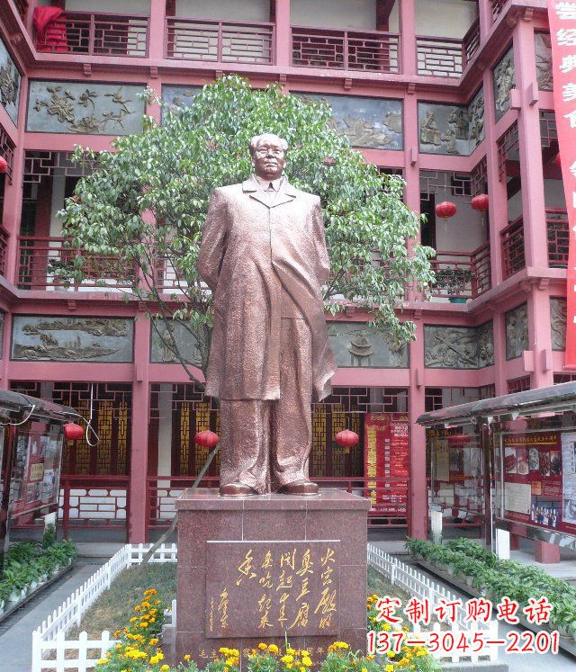 泰安毛泽东伟人铜雕,展示传统文化风采!