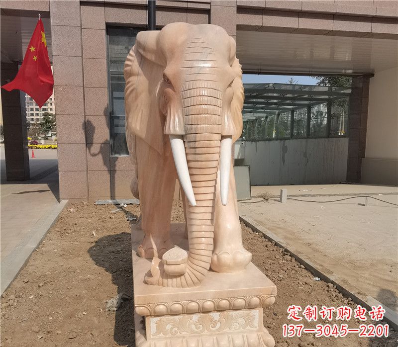 泰安门口大象石雕