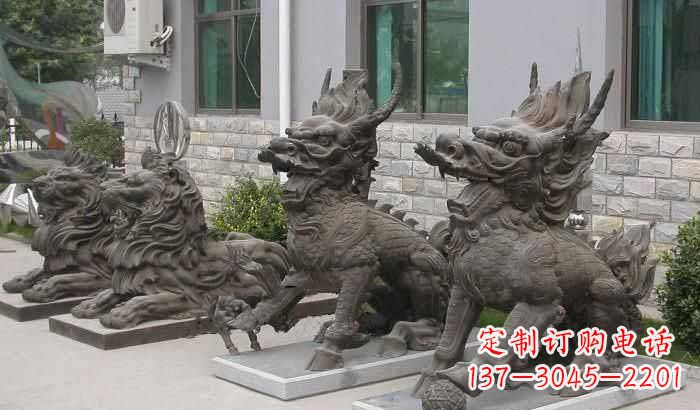 泰安招财进宝,麒麟雕塑立足宅门口