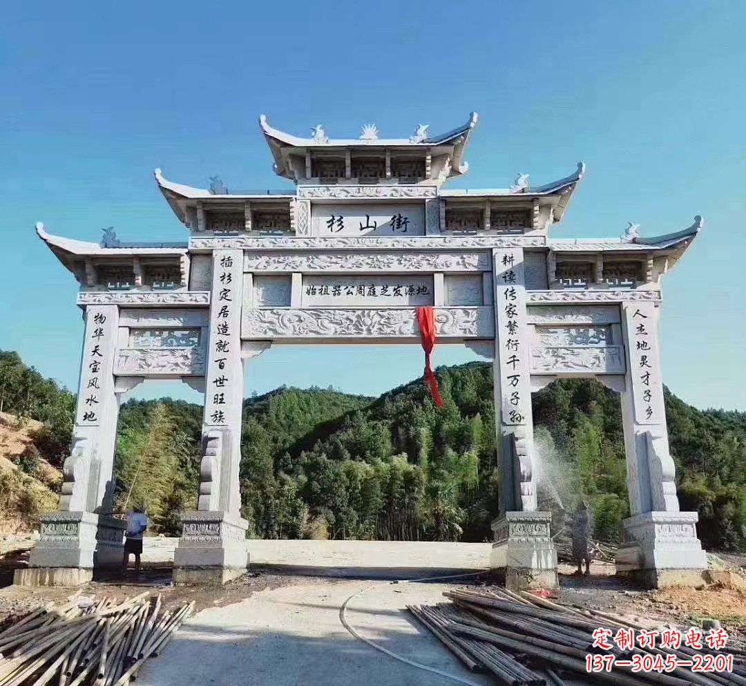 泰安中领雕塑:精美牌坊雕塑