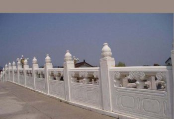 泰安景区创意栏板石雕是由中领雕塑定制制作的一…