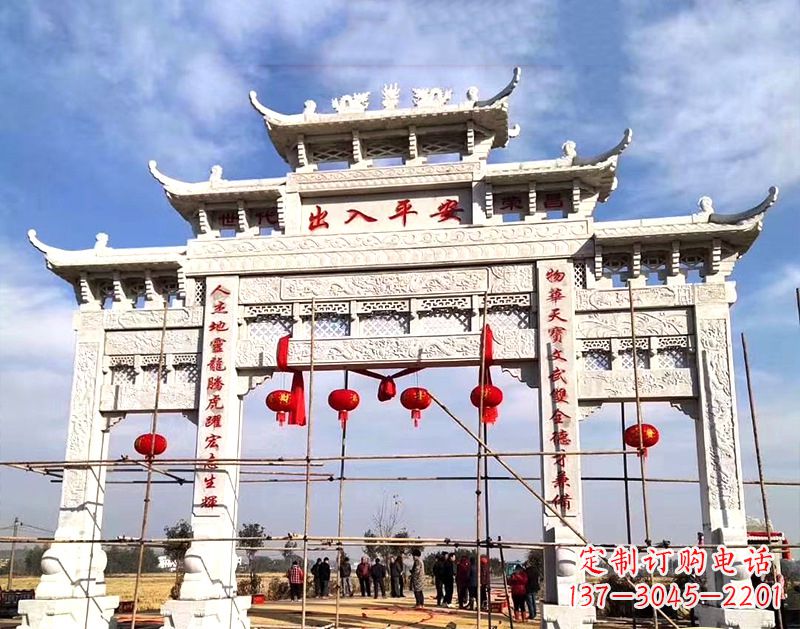 泰安中领雕塑:牌坊顶式石雕刻墓碑