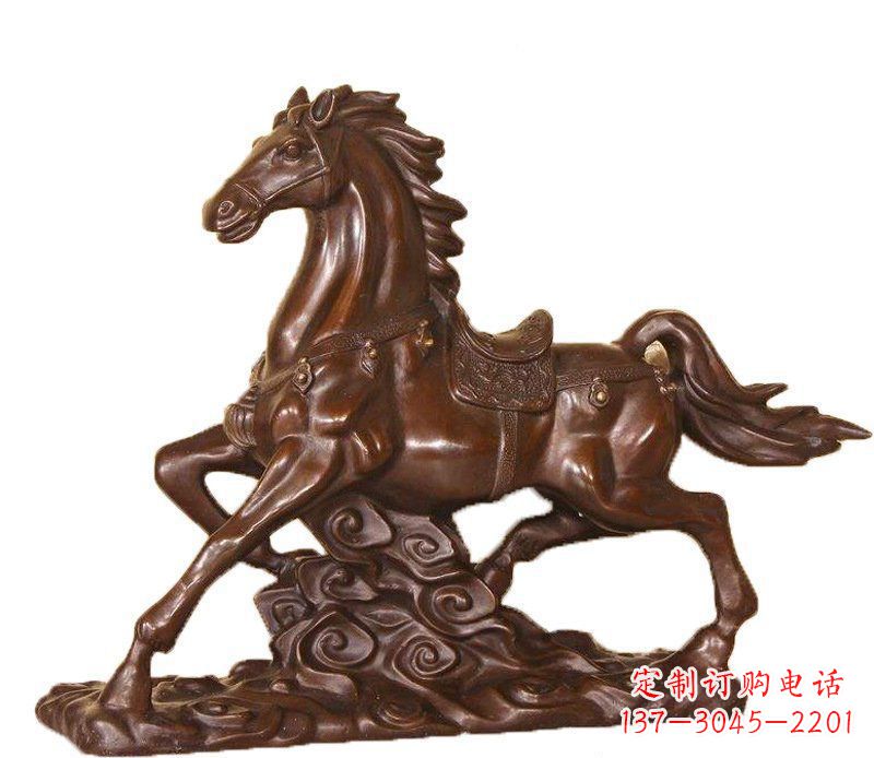 泰安答案中领雕塑:精致马玻璃钢仿铜动物雕塑中…