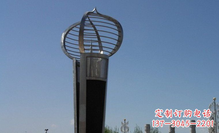 泰安中领雕塑:不锈钢火炬形雕塑