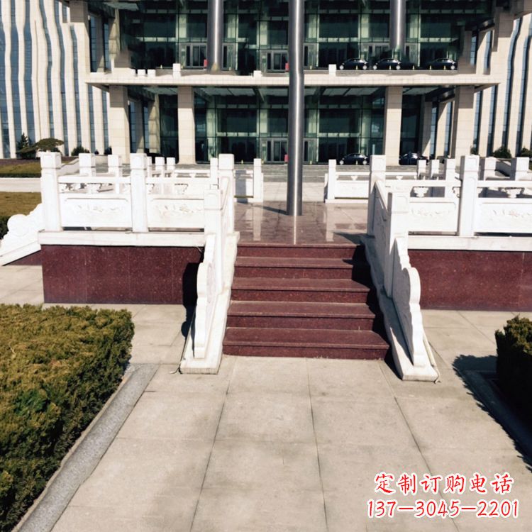 泰安高贵的象征——中领雕塑升旗台雕塑