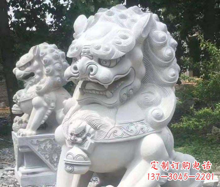泰安中领雕塑:精致石雕狮子捕捉震撼动人的气势