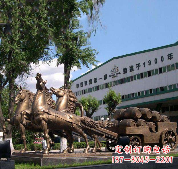 泰安追求完美,华丽马车铜雕塑