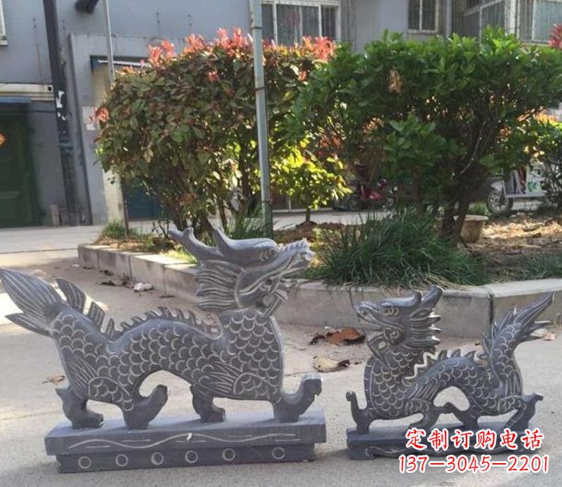 泰安青石母子龙雕塑