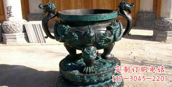泰安精美青铜祭祀圆香炉雕塑