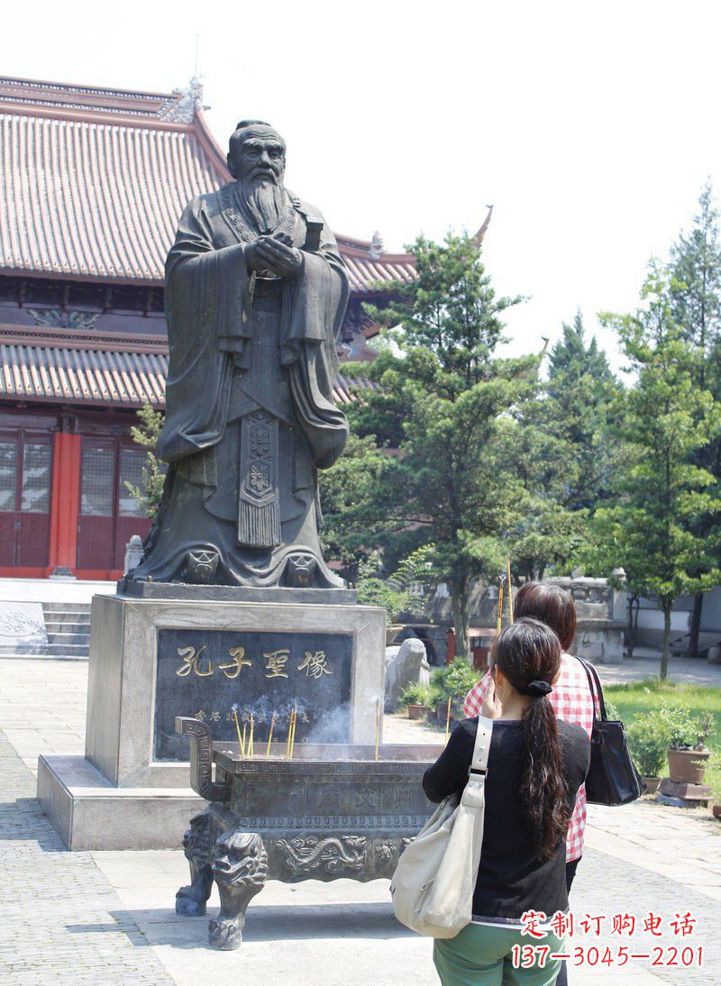 泰安青铜孔子圣像古代名人铜雕