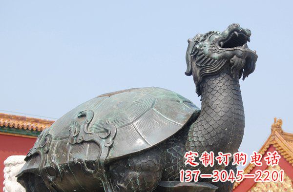泰安青铜龙雕塑,象征传统文化之美