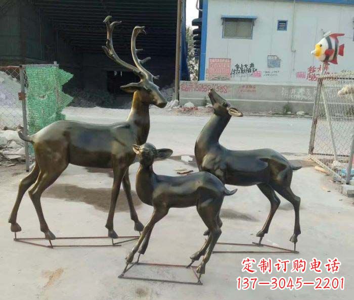 泰安群雄逐鹿,铸就精致鹿雕