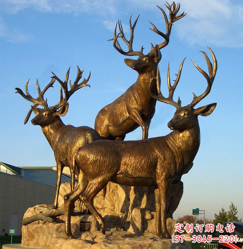 泰安三鹿登高鹿景观铜雕,让你秀智慧雕刻艺术