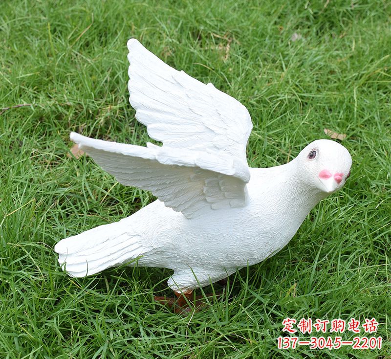 泰安象征和平的少女和平鸽雕塑