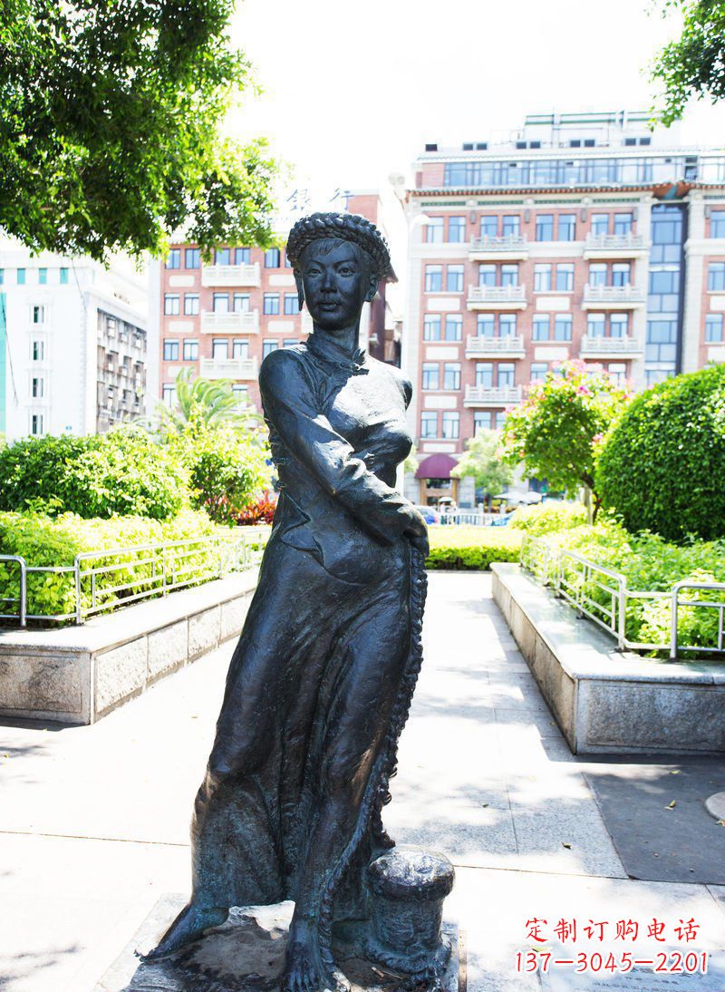 泰安民族风情女性青铜雕塑