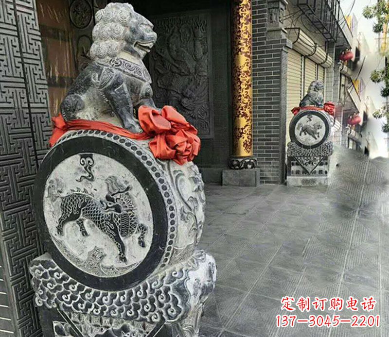 泰安狮子抱鼓石门墩雕塑,体现古典风格