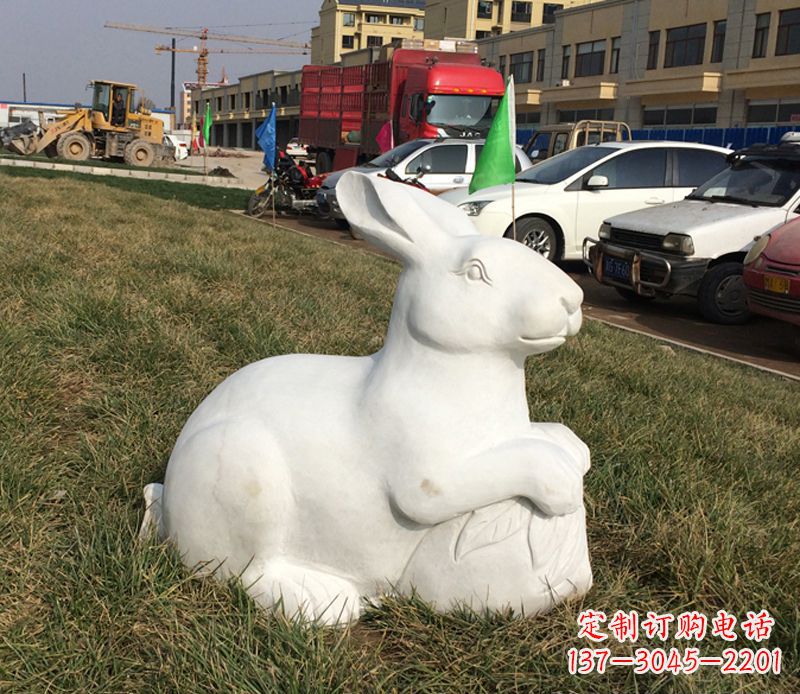 泰安精美兔子石雕精品,点缀家居美景