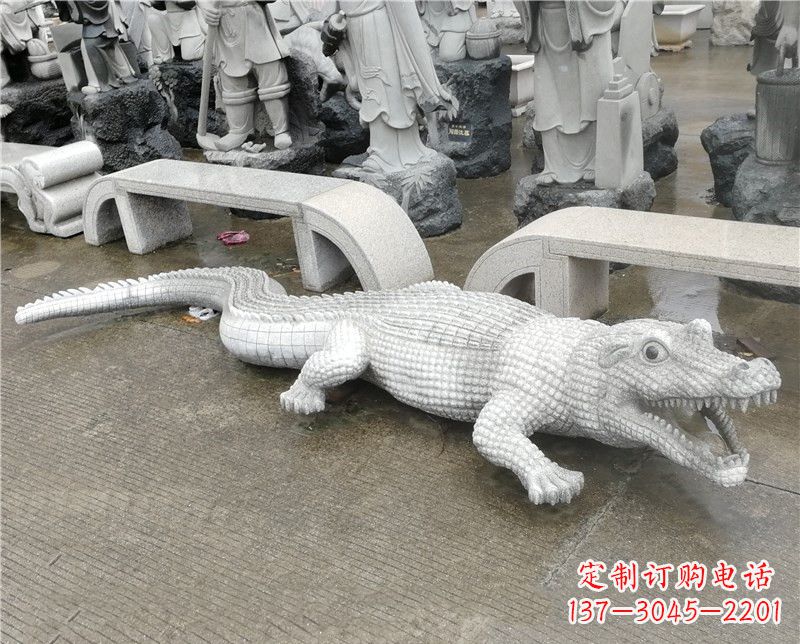 泰安石雕鳄鱼花岗岩园林景区观赏动物摆件