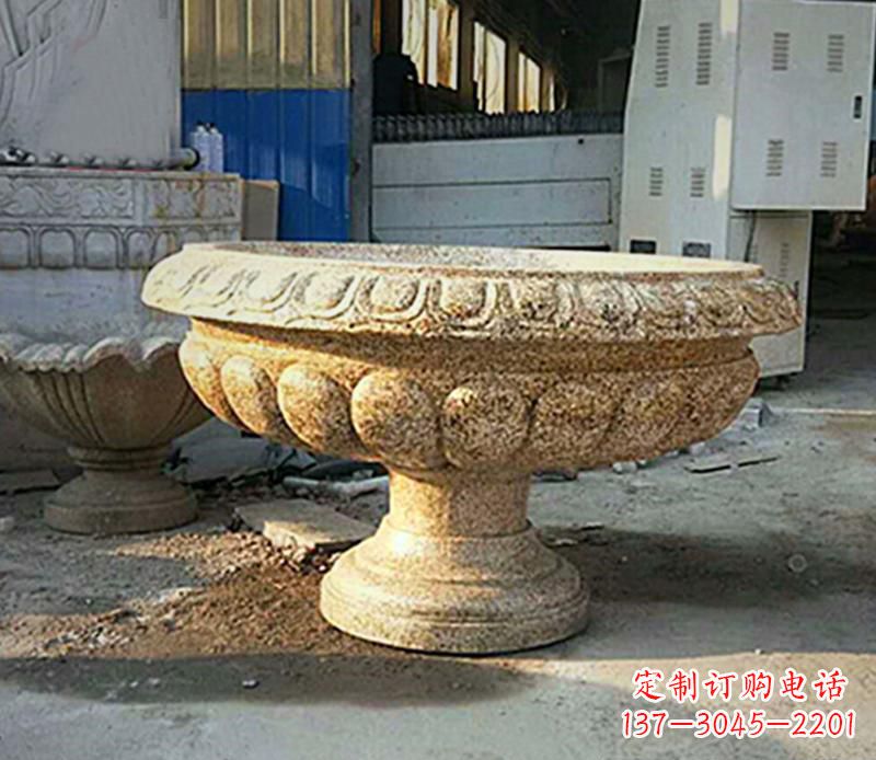 泰安石雕公园花盆雕塑