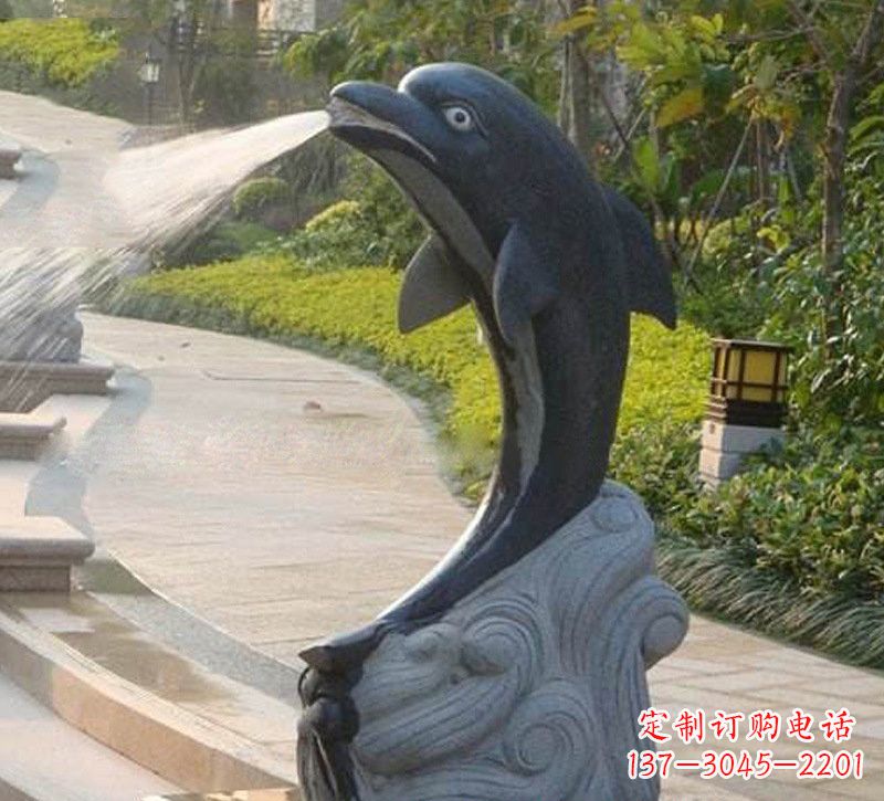 泰安海豚雕塑:惊艳世间,把精灵捧在掌心