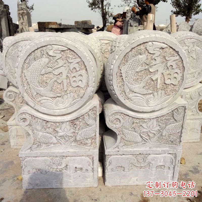 泰安精美绝伦的金蟾蜍门墩雕塑