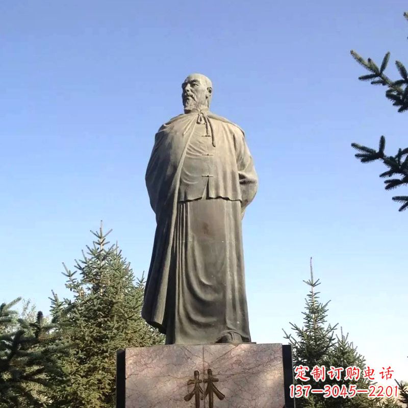 泰安令人敬畏的林则徐雕像