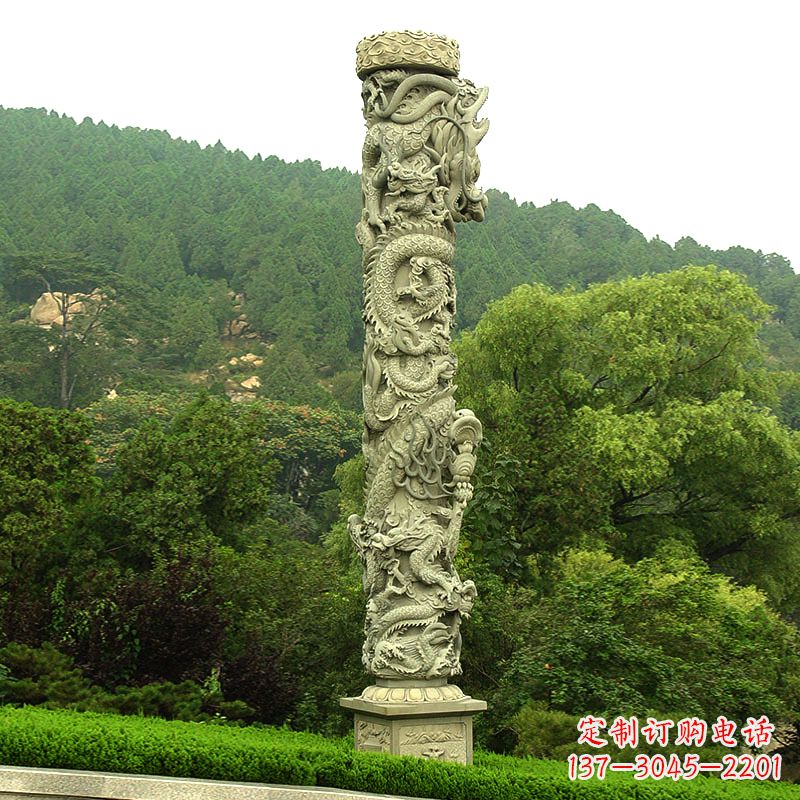 泰安中领雕塑:大气雄伟的石雕龙柱