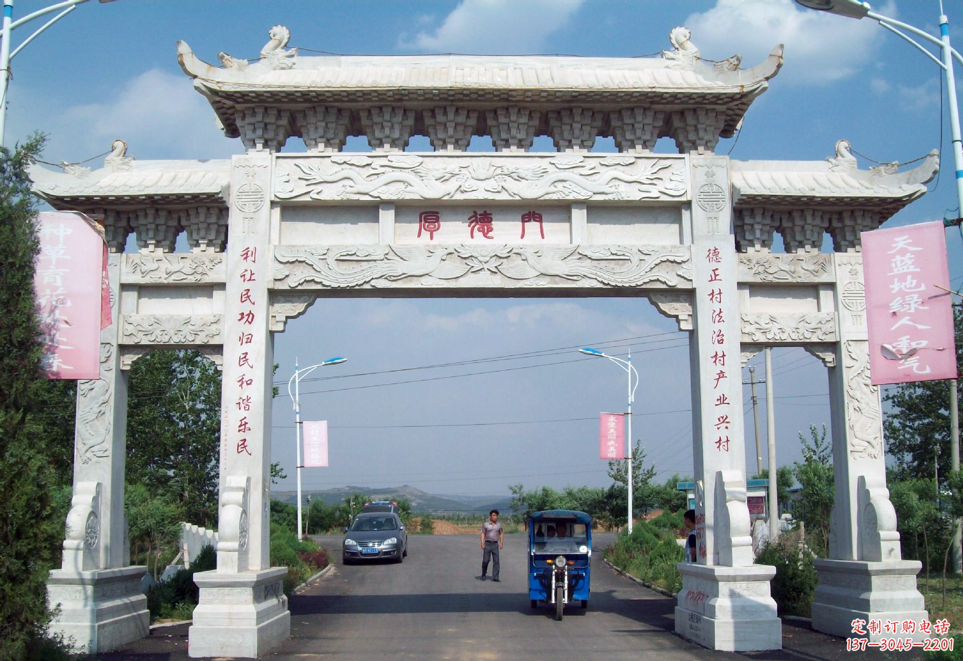 泰安专业定制门楼雕塑打造个性空间