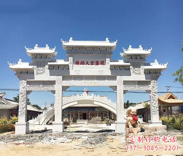 泰安石牌坊的雕刻