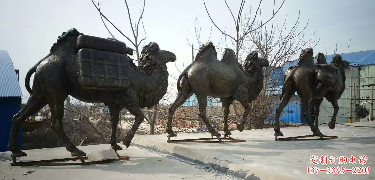 泰安丝绸之路铜骆驼雕塑
