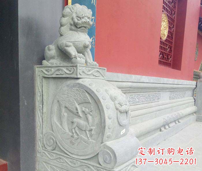 泰安寺庙景观狮子石门墩抱鼓石