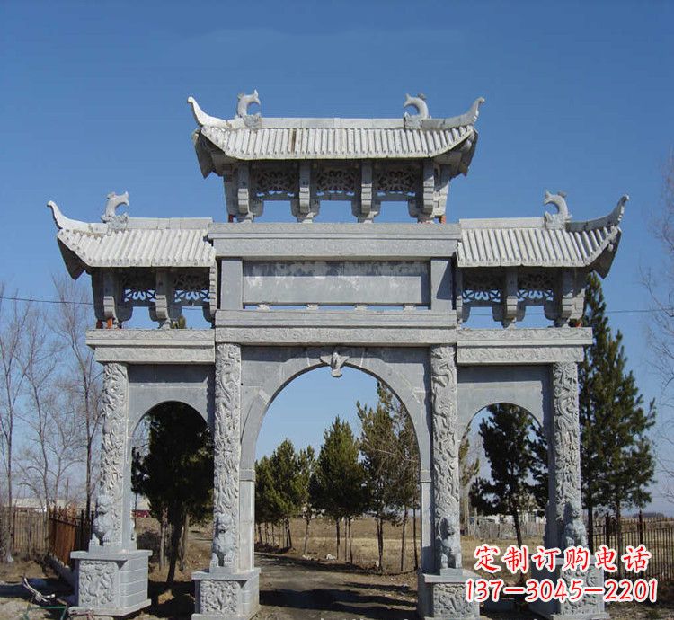 泰安寺庙石牌坊