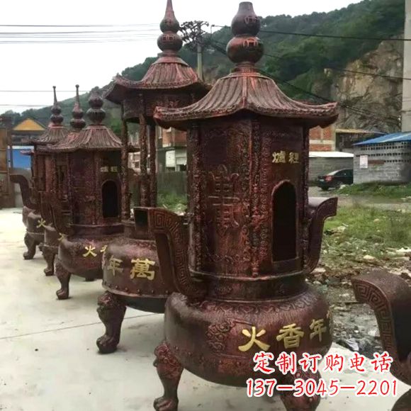 泰安寺庙铜香炉雕塑