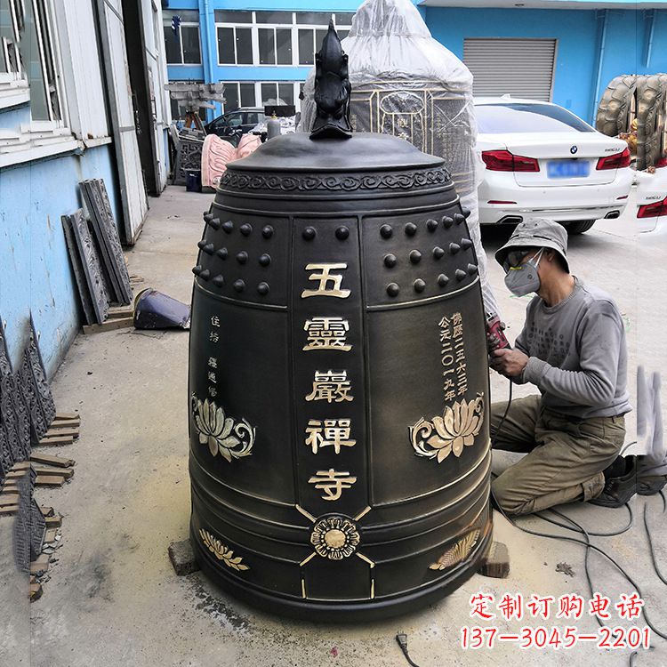 泰安寺院铜钟