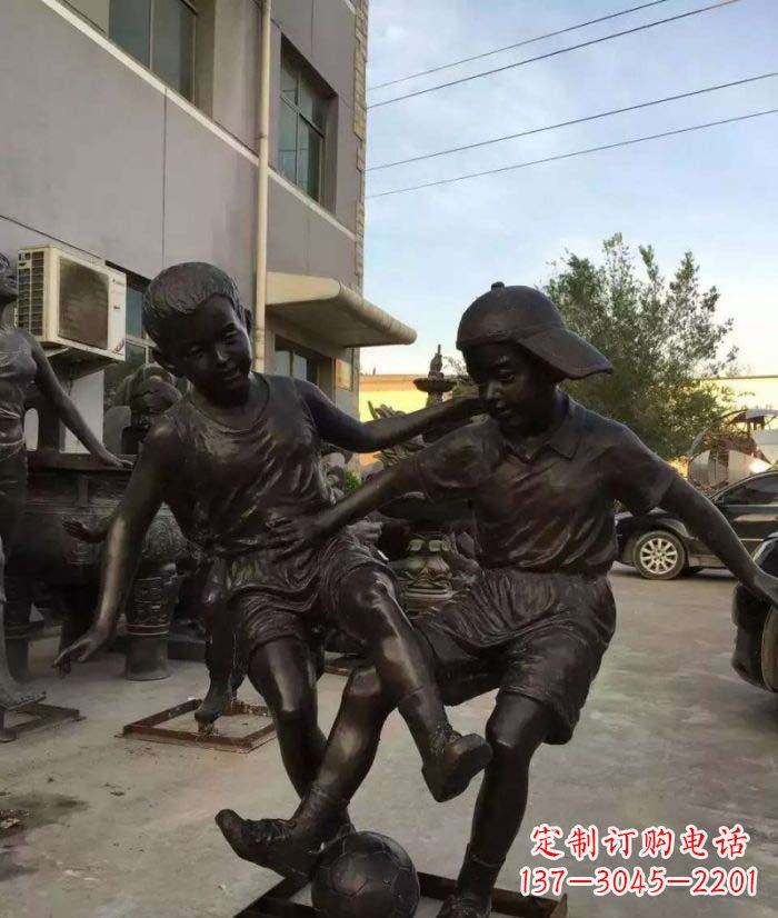 泰安踢足球儿童铜雕 (2)