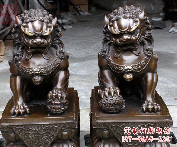 泰安天安门铜狮子