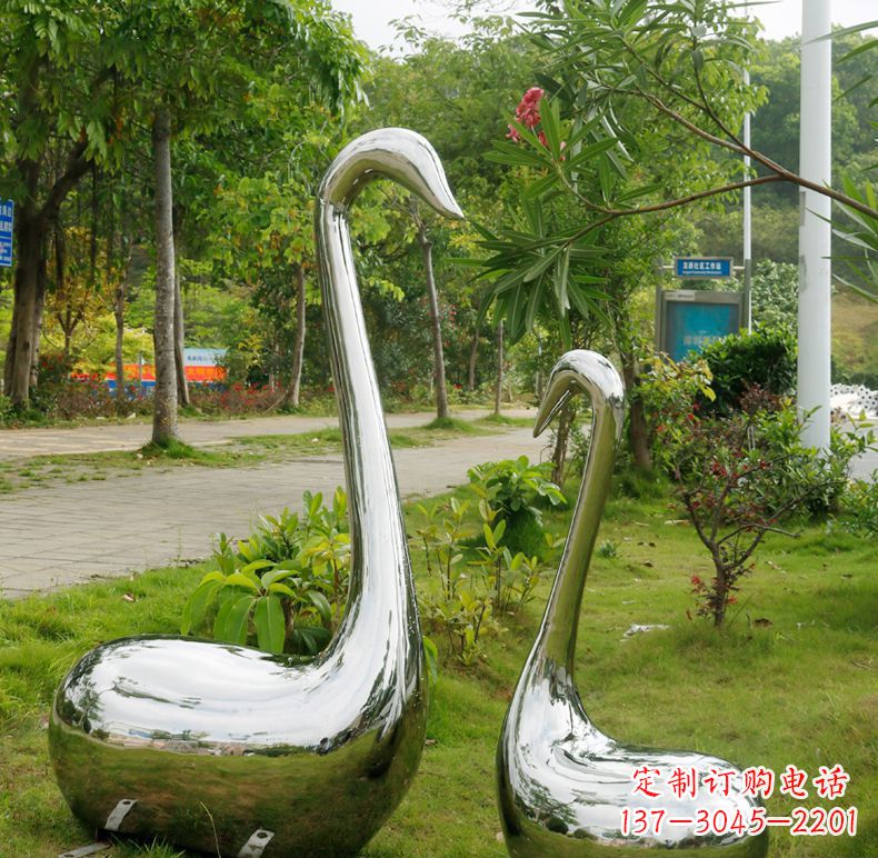 泰安天鹅抽象不锈钢雕塑