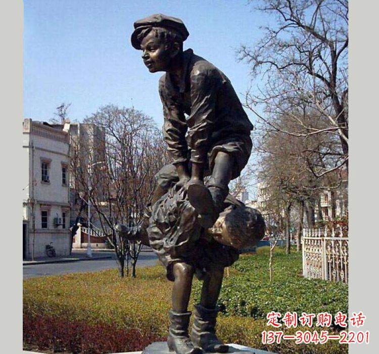泰安跳山羊人物铜雕