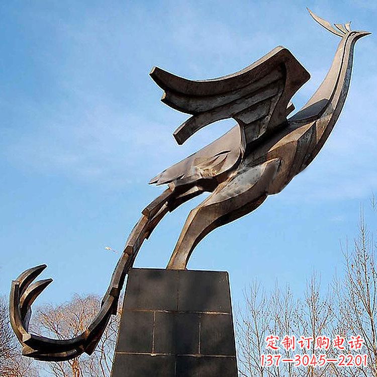 泰安铜雕百鸟之王凤凰景观雕塑