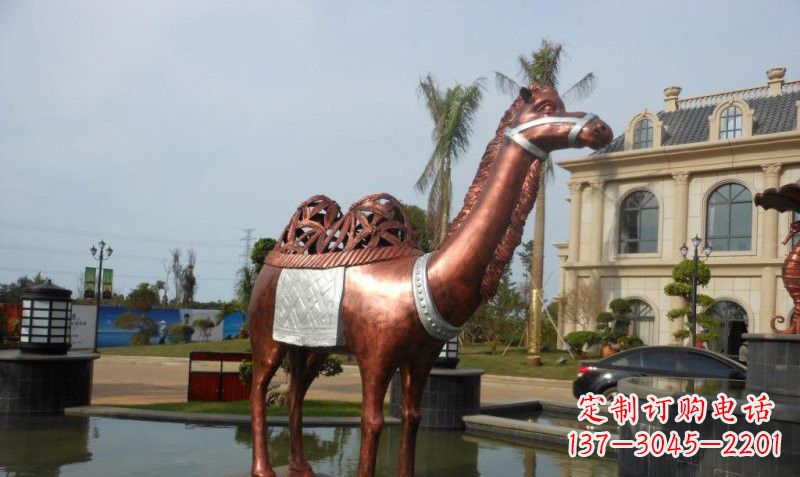 泰安铜雕抽象骆驼